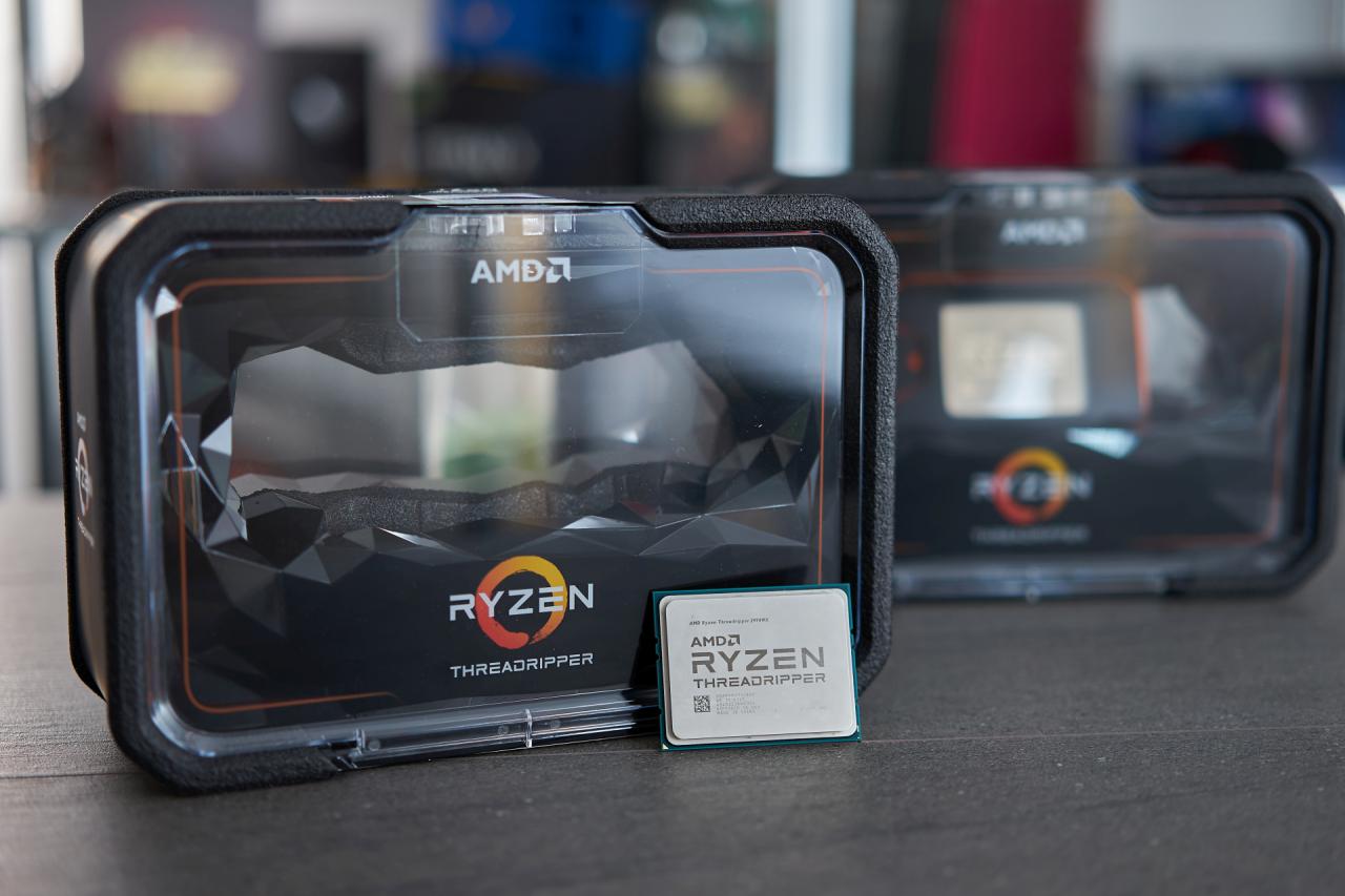 [03/08/2018] Im August erschienen bereits die Modelle Threadripper 2990WX & 2950X.