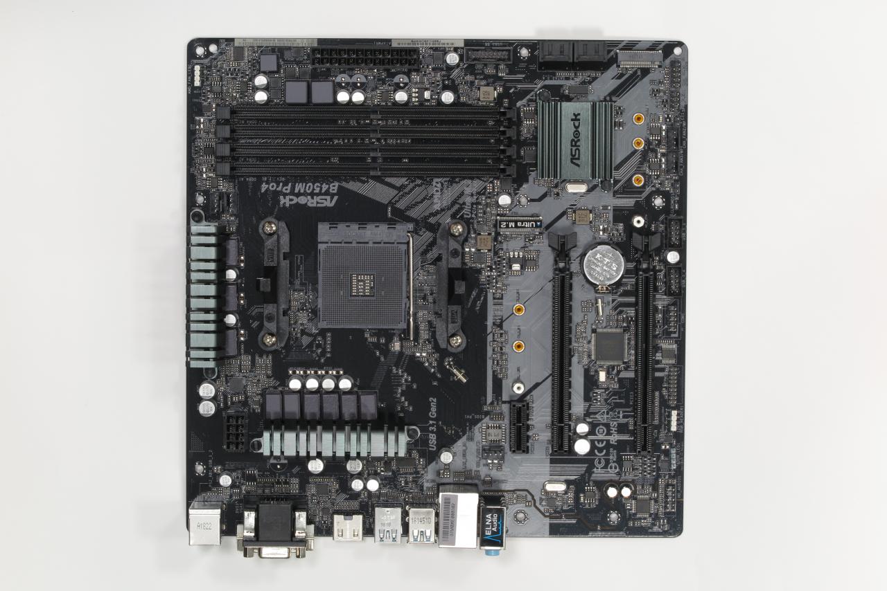 [17/08/2018] Asrock B450M Pro4: Layout und Preis haben schon beim Vorgänger B350M Pro4 viel Lob kassiert.