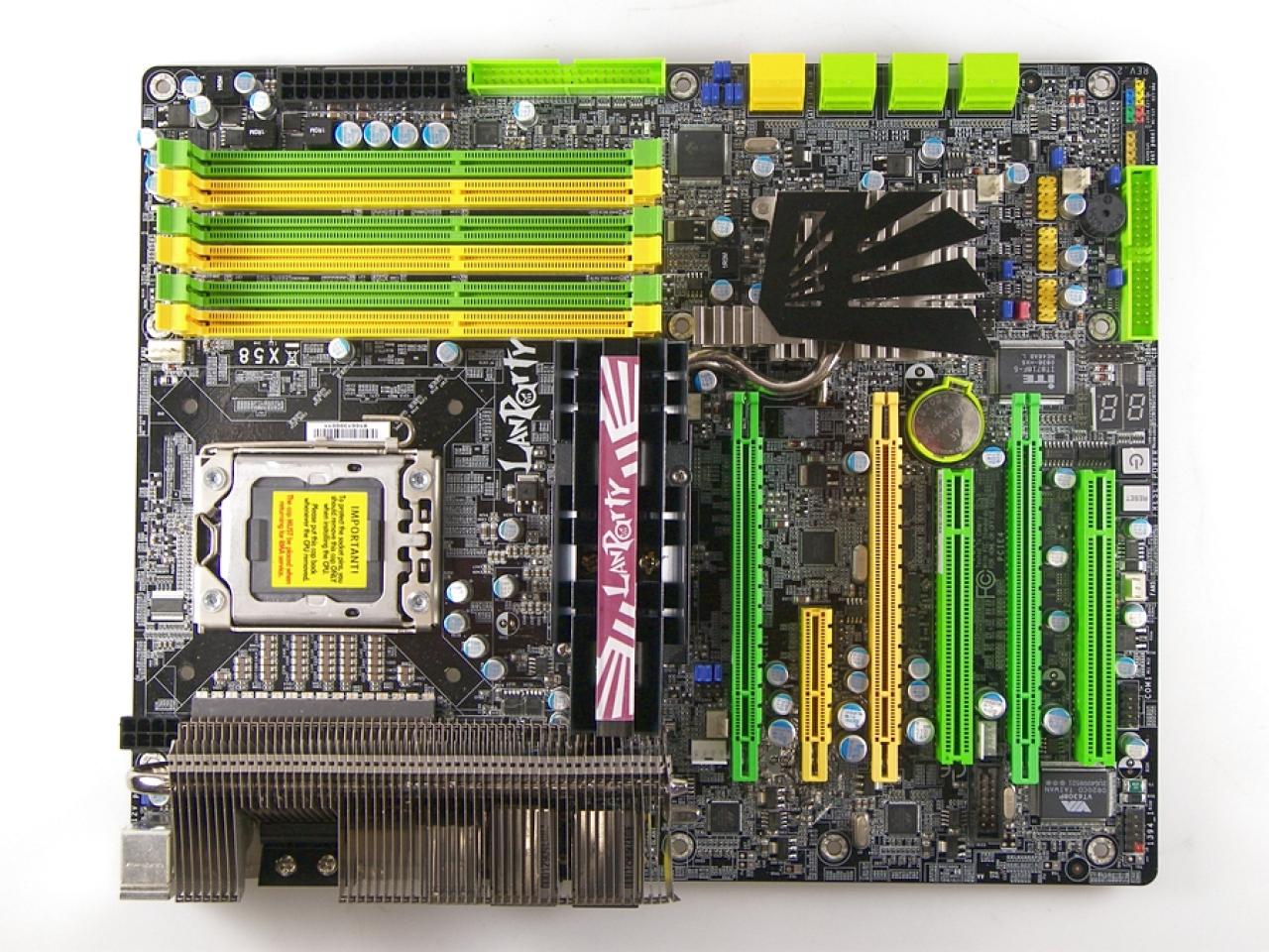 [08/08/2018] Update vom 12.08.2018: DFI Lanparty UT X58-T3eH8 von PCGH_Stephan