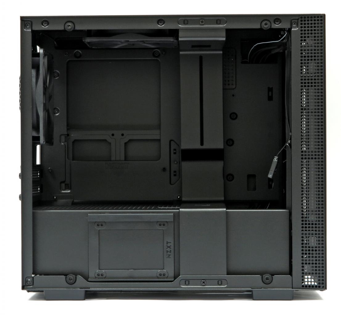 [09/08/2018] NZXT H200i: Innenraum (Volumen: 26,1 Liter)