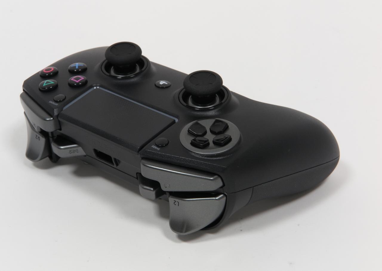 [29/08/2018] Razer Raiju Ultimate: Razers neuer PS4-Edelcontroller mit PC-Unterstützung Probe gespielt (4)