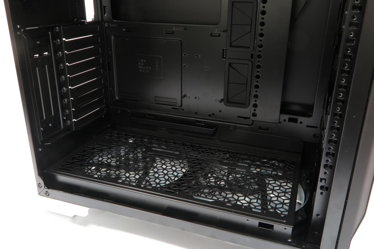 Cooler Master Mastercase SL600M: Was leistet das Designerst&uuml;ck mit viel Alu und Spezialausstattung? (7)
