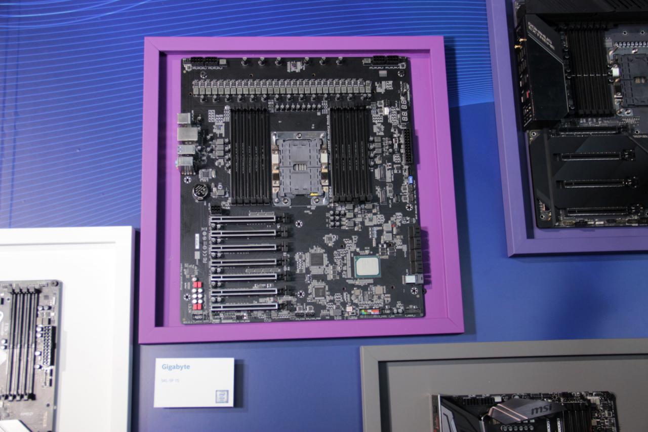 [09/10/2018] Gigabyte SKL SP 1S 4