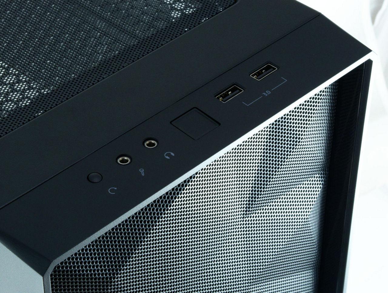 [18/10/2018] Fractal Design Meshify C (3)