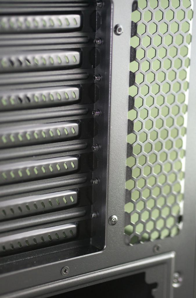 [18/10/2018] Fractal Design Meshify C (10)