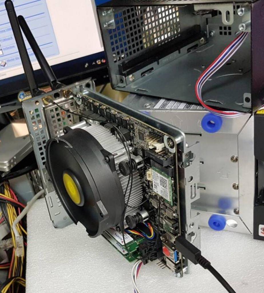 [22/11/2018] Asrock Deskmini: Mini-PC mit chipsatzlosen Ryzen-APUs (1)