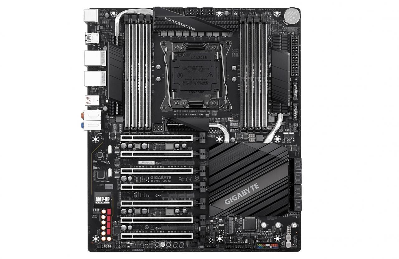 [02/11/2018] Gigabyte X299-WU8: Zwei PLX-Switches für 4 × 16 PCI-Express-3.0-Lanes (1)