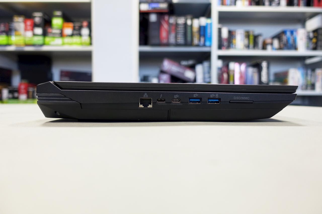 [26/11/2018] Schenker XMG Ultra 17 im Test: Den i9-9900K vom Sockel gestoßen (5)