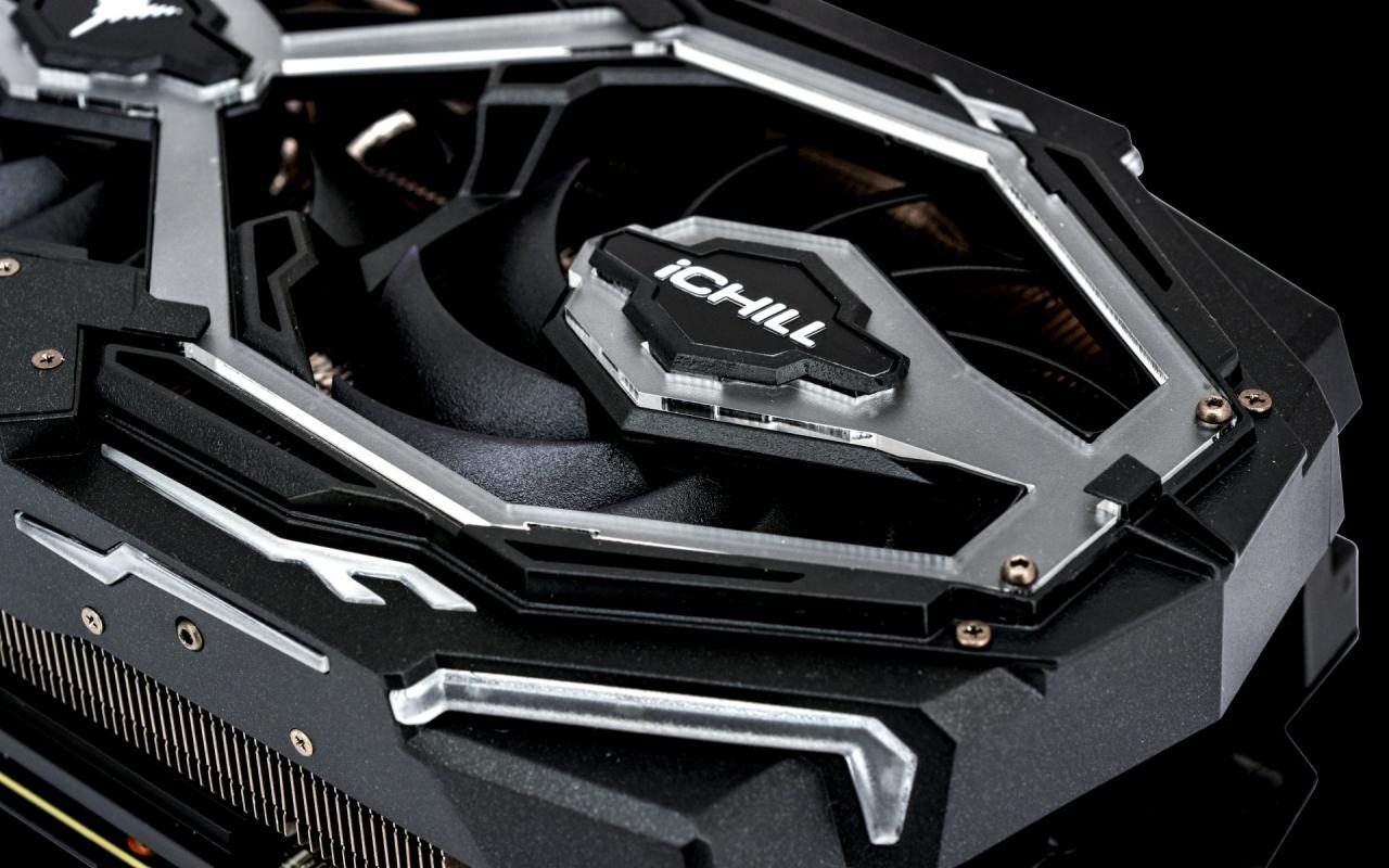 [13/12/2018] Inno3D Geforce RTX 2080/2070 iChill X3 Jekyll: OLED-Display und Wechsellüfter (12)