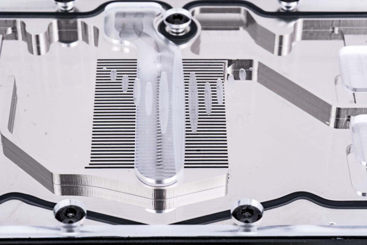 [07/12/2018] Inno3D iChill Frostbite: Die 1. Geforce RTX 2070 mit vorinstalliertem Wasserkühler (18)