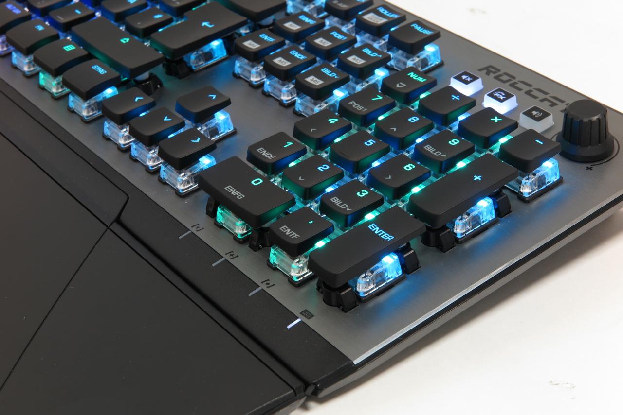 [13/12/2018] Roccat Vulcan 120 AIMO im Test: Ist Roccats neues Tastaturflaggschiff mit Titan-Tastern ein optimaler Spielpartner? (14)