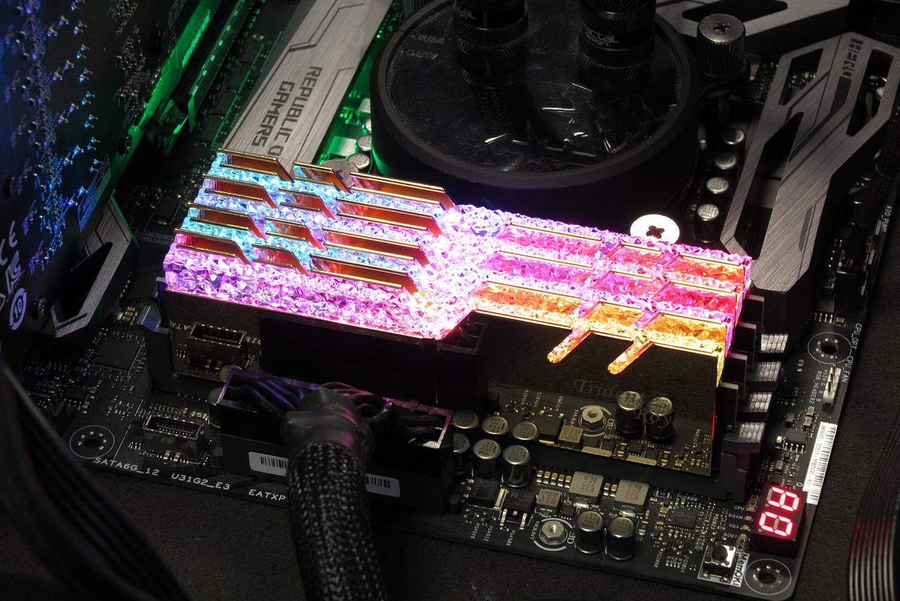 [08/01/2019] G.Skill Trident Z Royal F4-3200C14Q-32GTRG