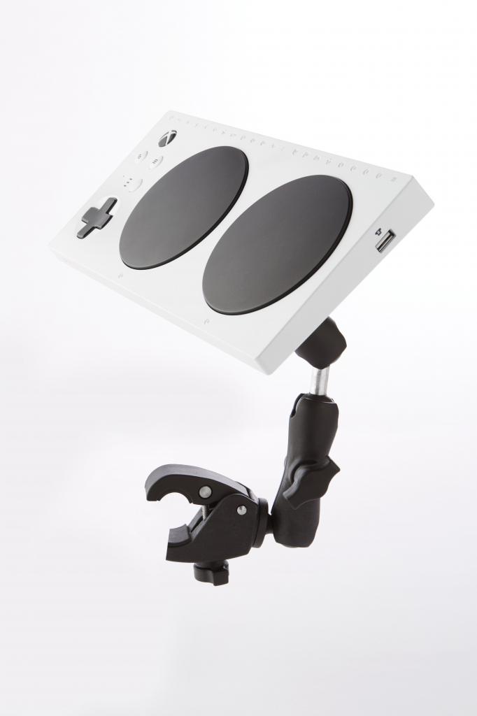 [08/01/2019] Microsofts adaptiver Controller (16)