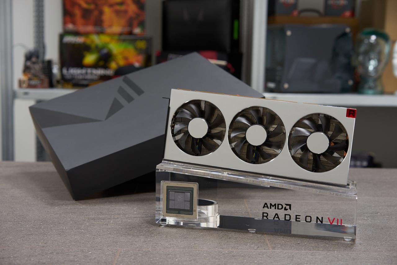 [04/02/2019] AMD Radeon VII im Test: Mit 16 GiByte zum Sieg gegen die Geforce RTX 2080? (4)