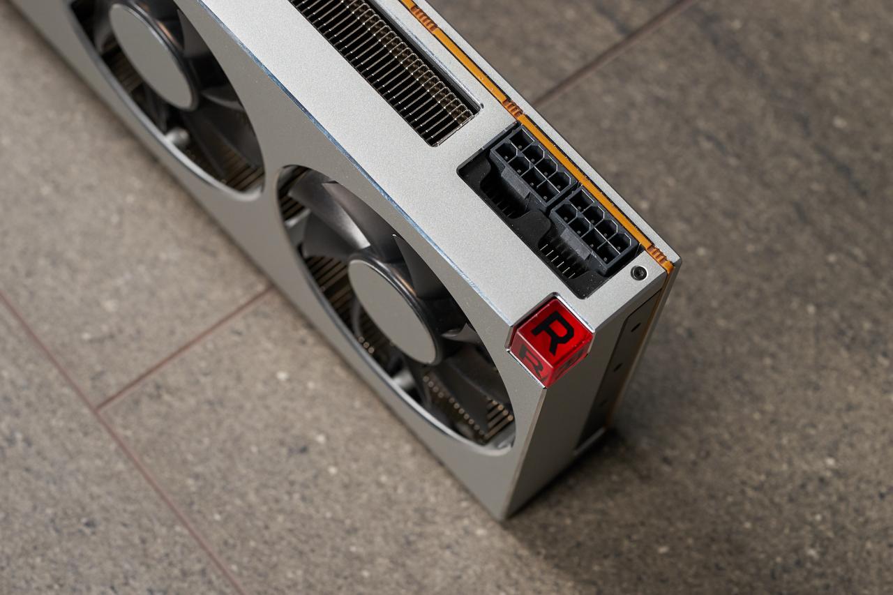 [04/02/2019] AMD Radeon VII im Test: Mit 16 GiByte zum Sieg gegen die Geforce RTX 2080? (9)
