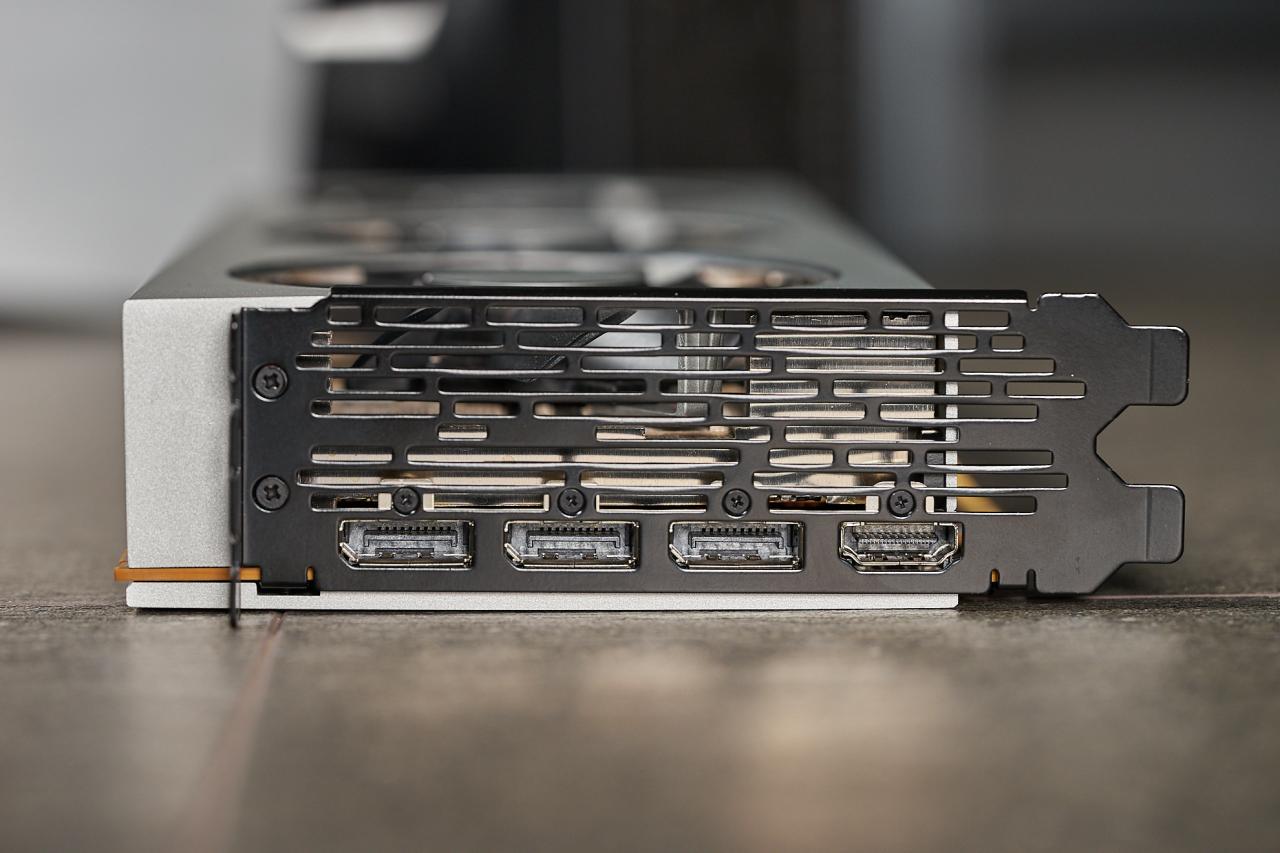 [04/02/2019] Radeon VII: AMDs GPU-Topmodell im PCGH-Testlabor (14)