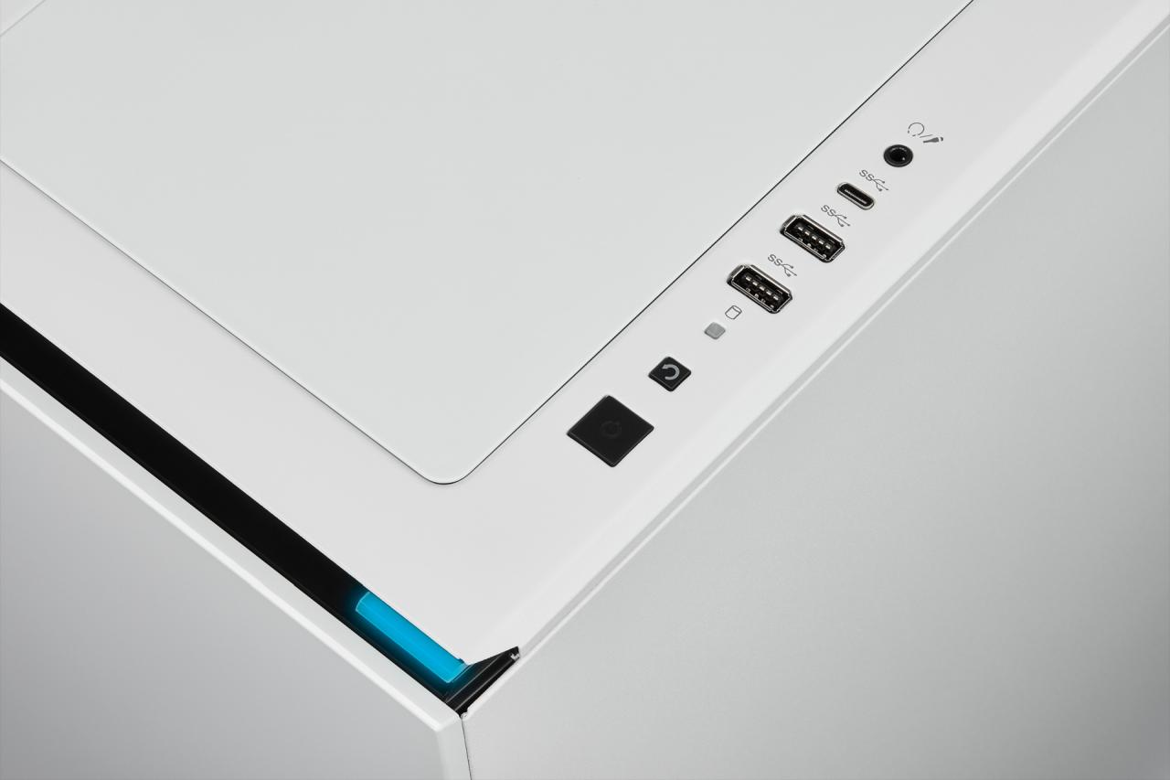 [12/03/2019] Corsair Carbide 678C: 5,25-Zoll-Schacht, Dämmung, Fronttür, Hartglas und USB 3.1 kombiniert (100)