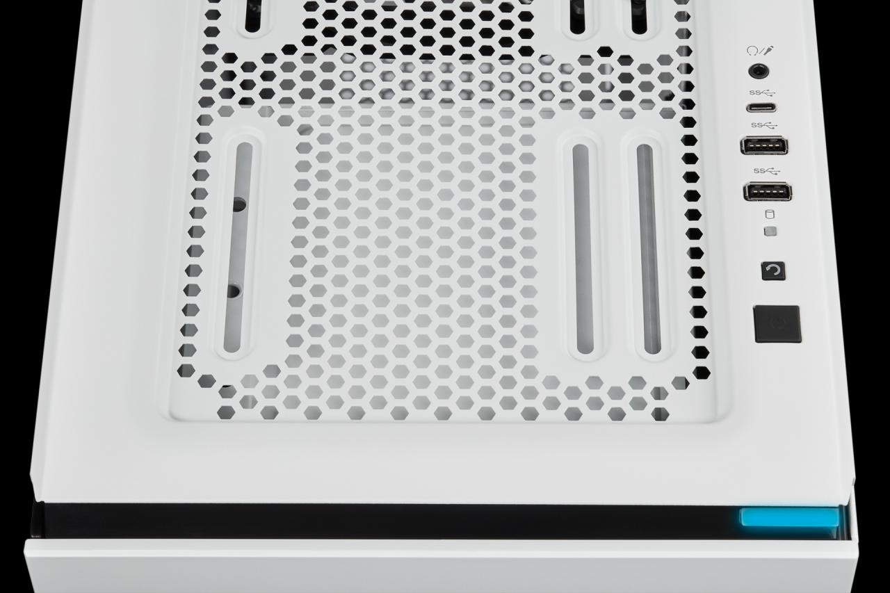 [12/03/2019] Corsair Carbide 678C: 5,25-Zoll-Schacht, Dämmung, Fronttür, Hartglas und USB 3.1 kombiniert (110)
