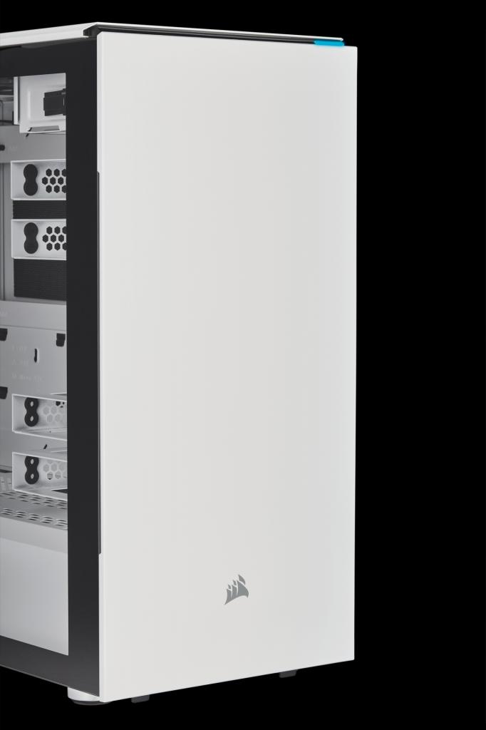[12/03/2019] Corsair Carbide 678C: 5,25-Zoll-Schacht, Dämmung, Fronttür, Hartglas und USB 3.1 kombiniert (115)