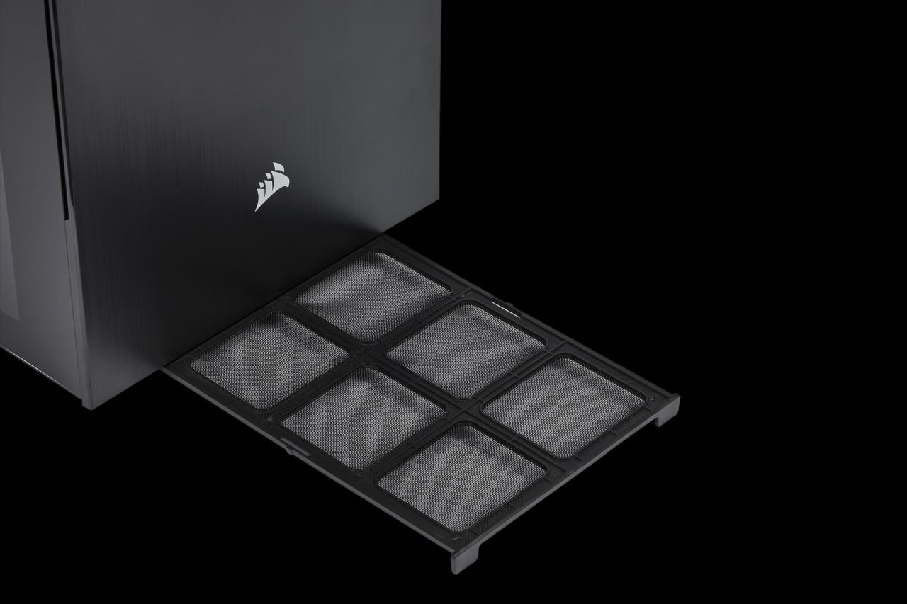[12/03/2019] Corsair Carbide 678C: 5,25-Zoll-Schacht, Dämmung, Fronttür, Hartglas und USB 3.1 kombiniert (12)