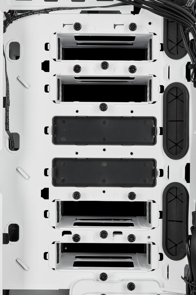 [12/03/2019] Corsair Carbide 678C: 5,25-Zoll-Schacht, Dämmung, Fronttür, Hartglas und USB 3.1 kombiniert (125)
