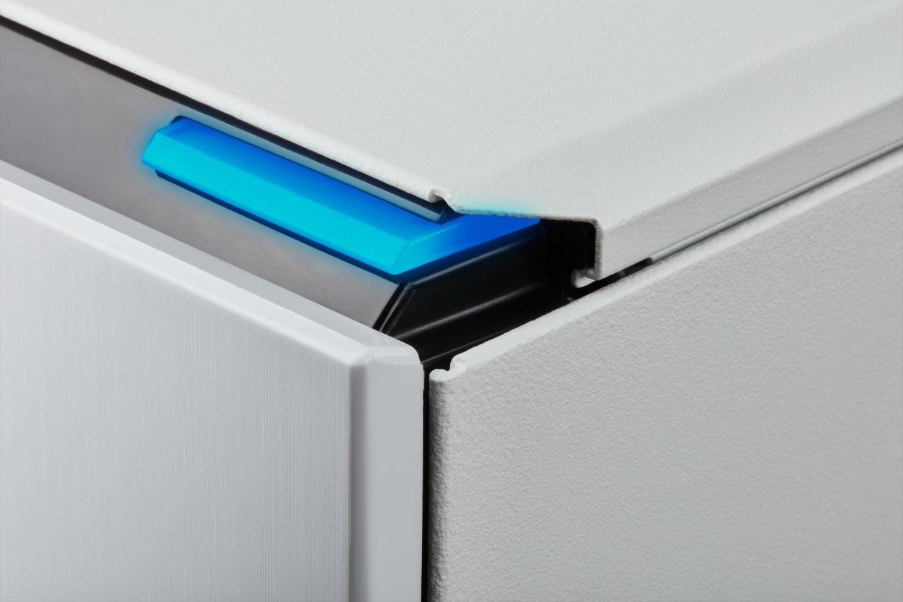 [12/03/2019] Corsair Carbide 678C: 5,25-Zoll-Schacht, Dämmung, Fronttür, Hartglas und USB 3.1 kombiniert (147)