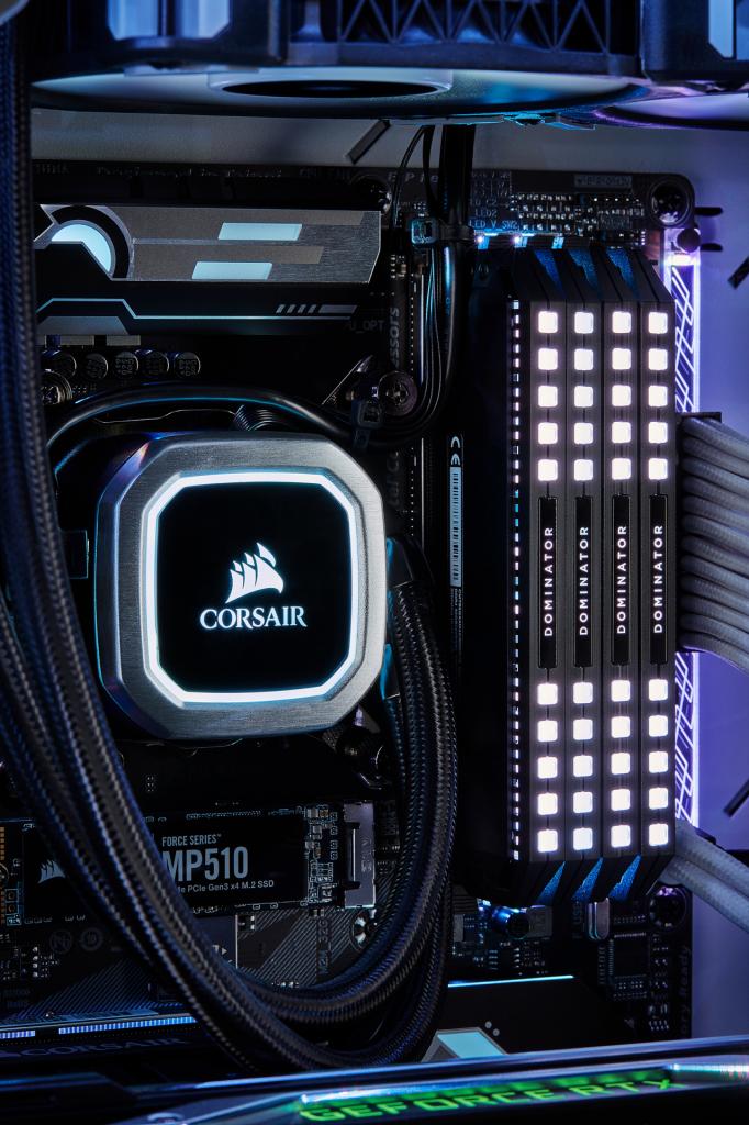 [12/03/2019] Corsair Carbide 678C: 5,25-Zoll-Schacht, Dämmung, Fronttür, Hartglas und USB 3.1 kombiniert (176)