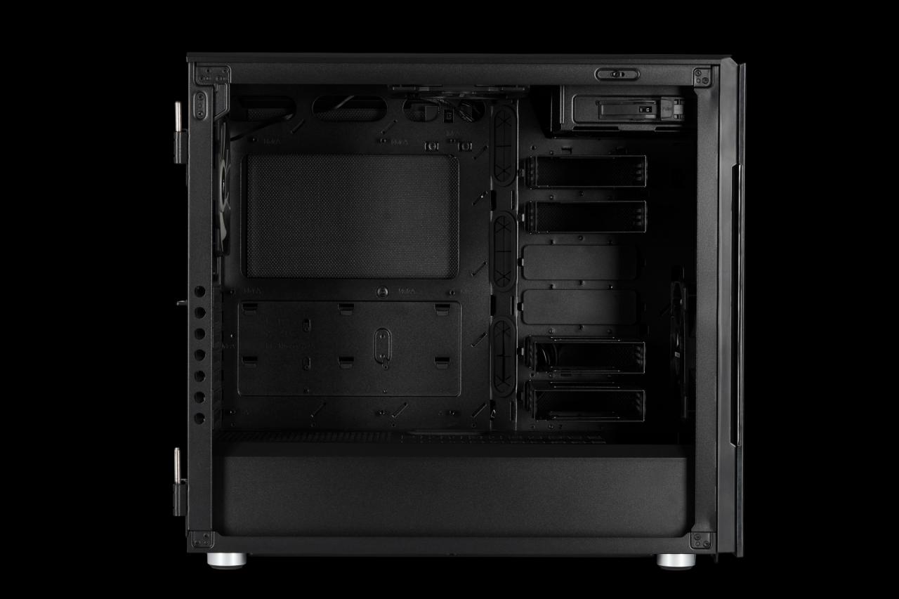 [12/03/2019] Corsair Carbide 678C: 5,25-Zoll-Schacht, Dämmung, Fronttür, Hartglas und USB 3.1 kombiniert (4)