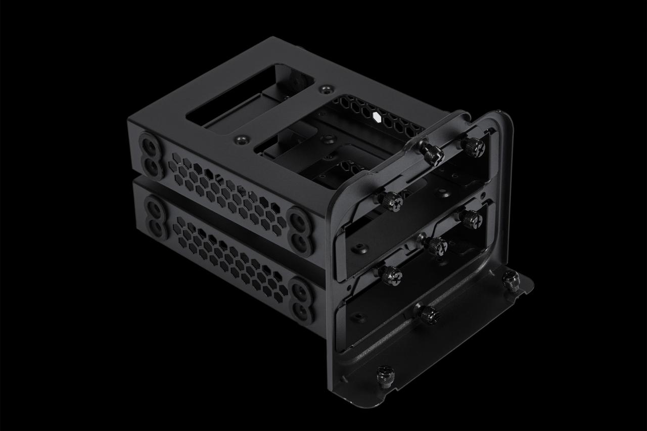 [12/03/2019] Corsair Carbide 678C: 5,25-Zoll-Schacht, Dämmung, Fronttür, Hartglas und USB 3.1 kombiniert (44)