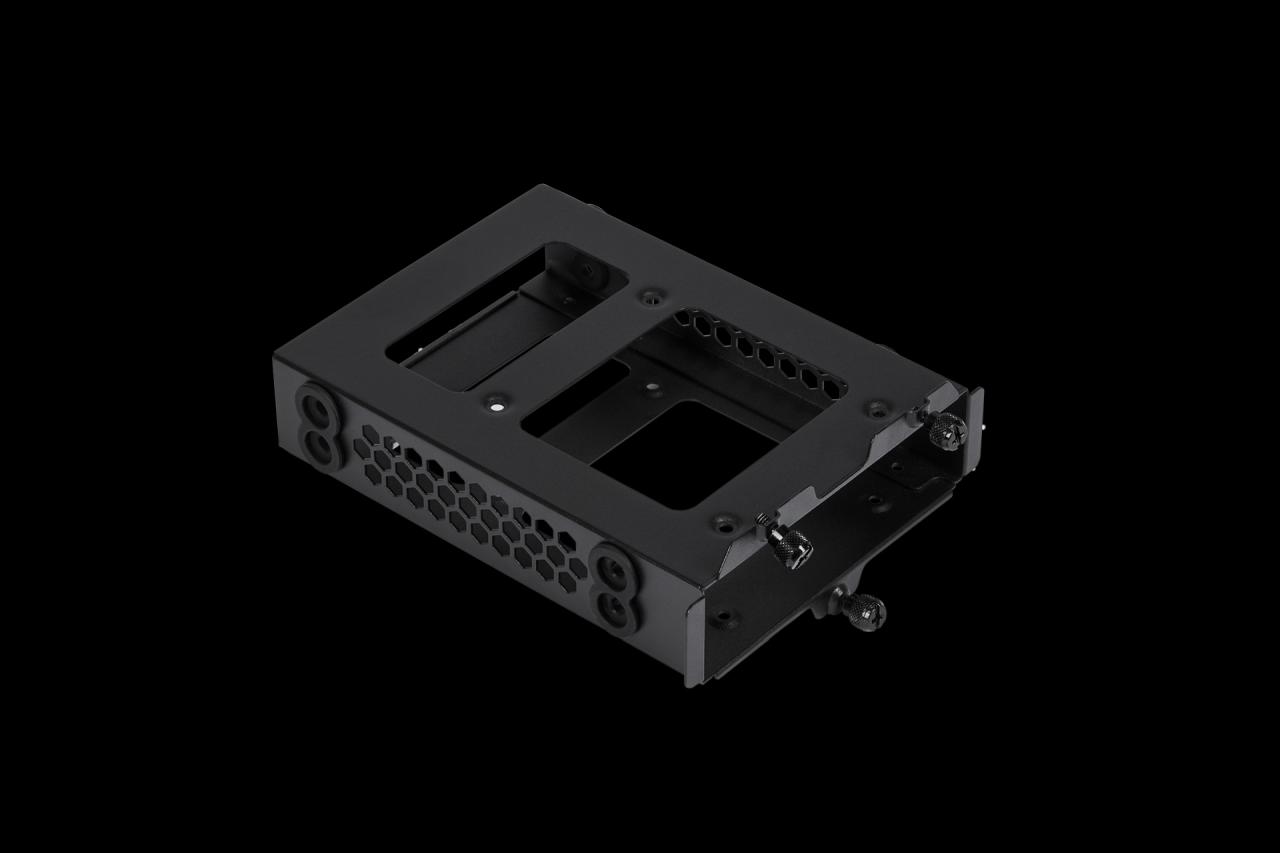 [12/03/2019] Corsair Carbide 678C: 5,25-Zoll-Schacht, Dämmung, Fronttür, Hartglas und USB 3.1 kombiniert (45)