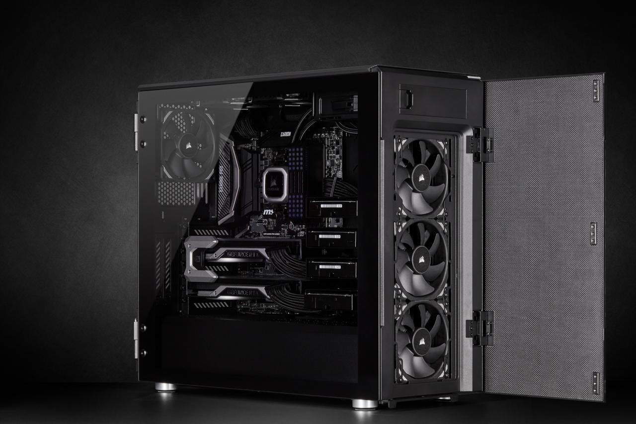[12/03/2019] Corsair Carbide 678C: 5,25-Zoll-Schacht, Dämmung, Fronttür, Hartglas und USB 3.1 kombiniert (53)