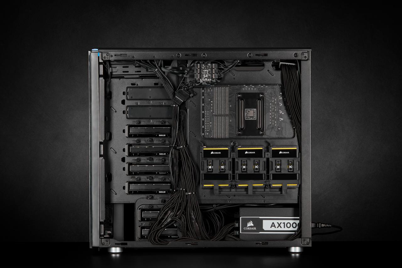 [12/03/2019] Corsair Carbide 678C: 5,25-Zoll-Schacht, Dämmung, Fronttür, Hartglas und USB 3.1 kombiniert (59)