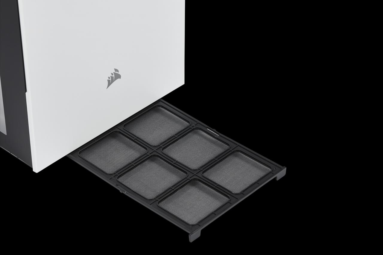 [12/03/2019] Corsair Carbide 678C: 5,25-Zoll-Schacht, Dämmung, Fronttür, Hartglas und USB 3.1 kombiniert (97)