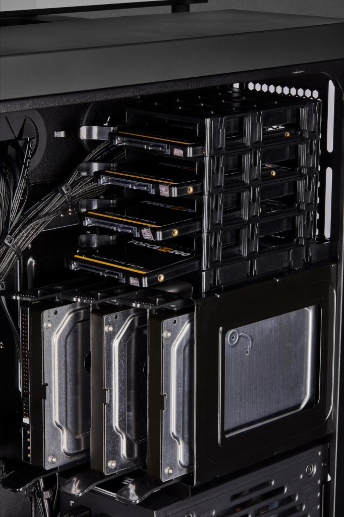 [12/03/2019] Corsair Crystal 680X: Carbide-Air-540-Nachfolger mit mehr Hartglas und RGB (25)