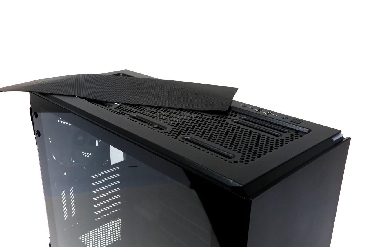 Corsair Carbide 678C: Corsairs neues Edelgehäuse mit geringer Geräuschkulisse im Test (11)
