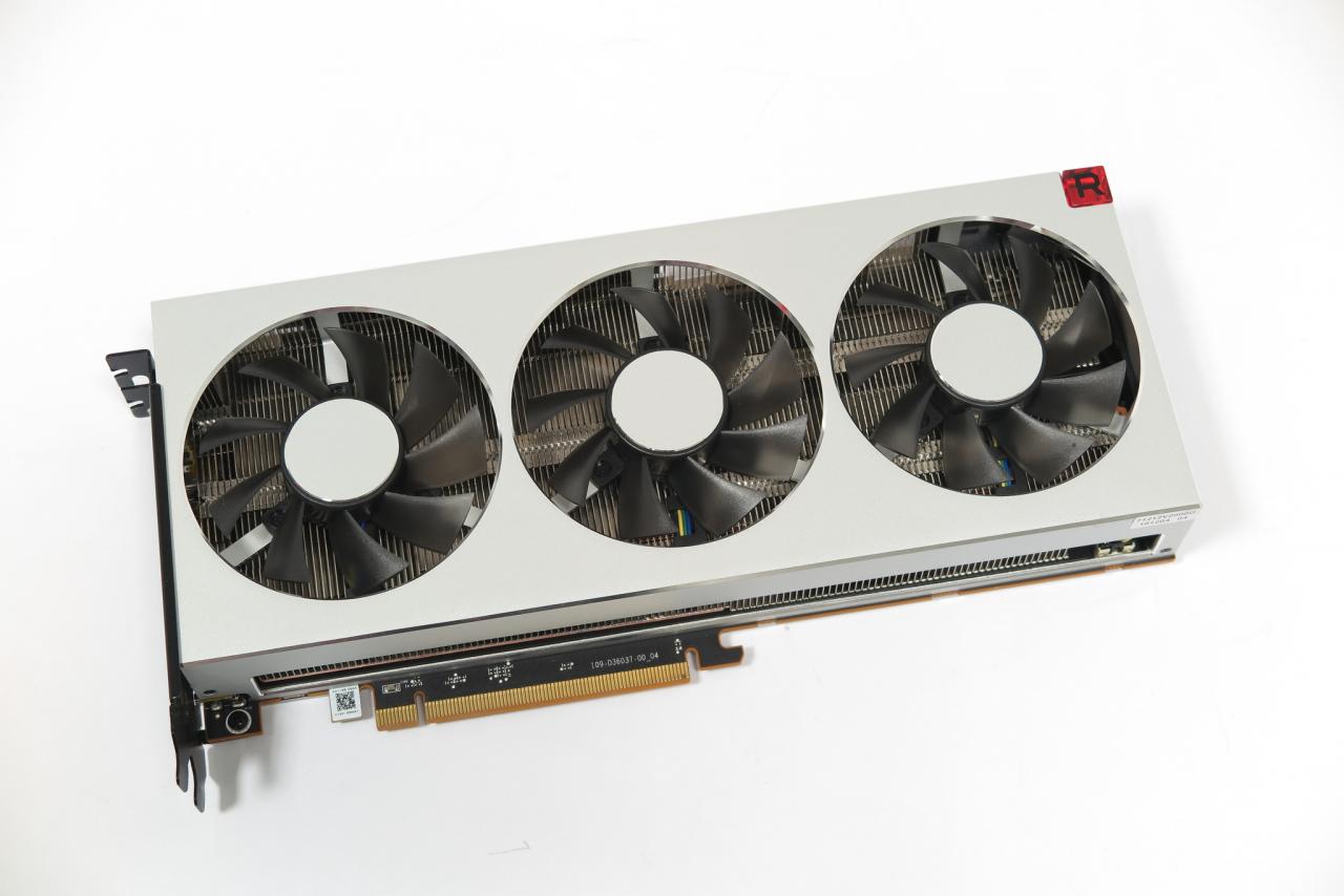 [10/04/2019] AMD Radeon VII im Nachtest: Die letzte GCN-GPU wird sieben - Vega 20 im Jahr 2026 (6)