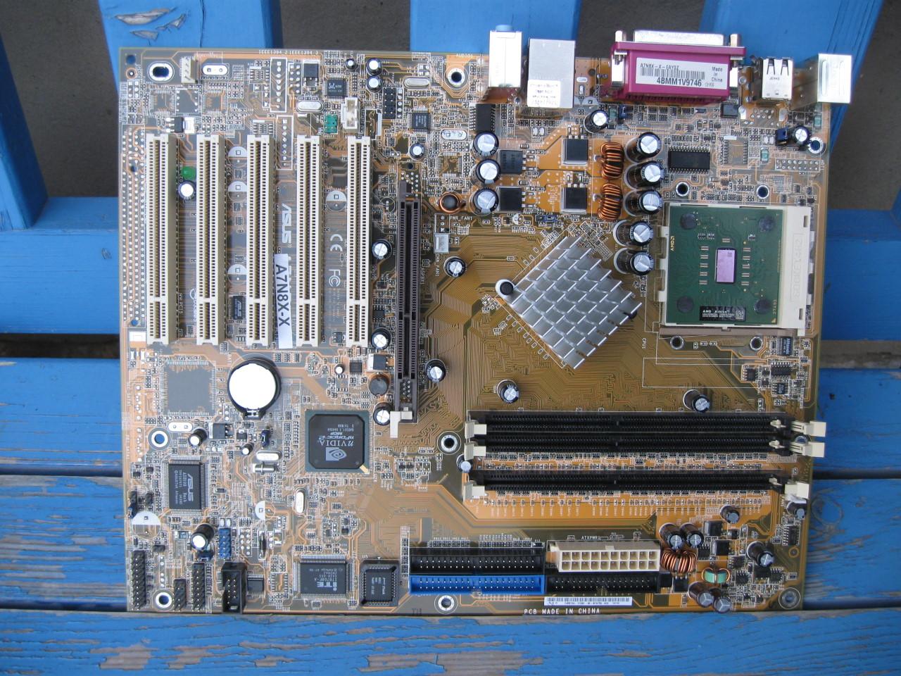 [06/04/2019] Update vom 07.04.2019: Mainboard von Poulton