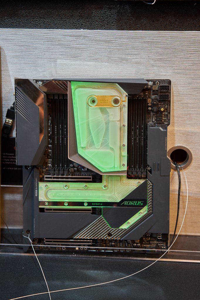 [30/05/2019] Gigabyte X299G Aorus Xtreme Waterforce 1
