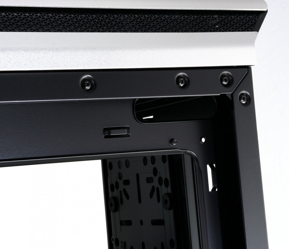 [21/05/2019] Cooler Master Mastercase SL600M (22)