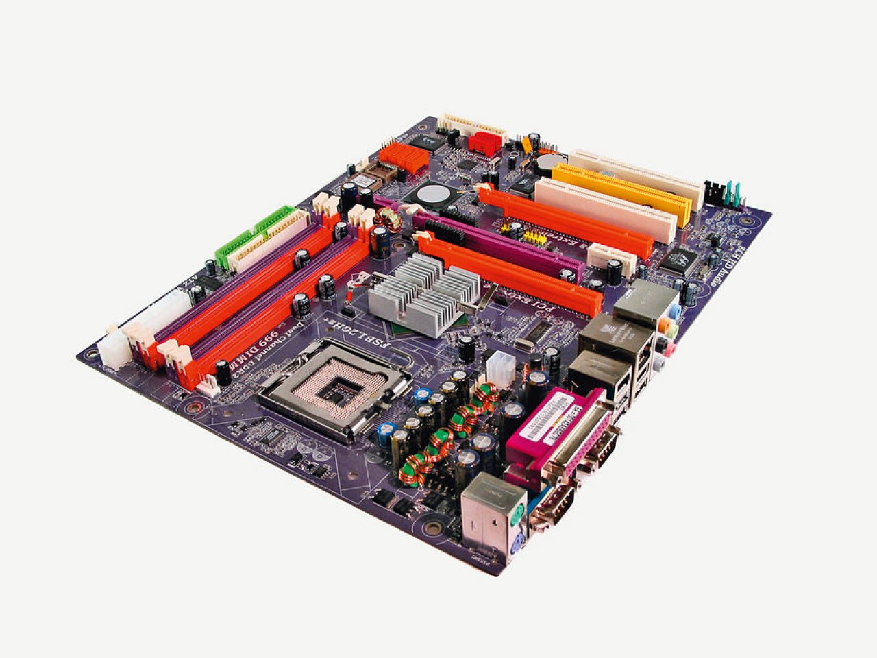 [07/06/2019] Update vom 09.06.2019: Mainboard von PCGH_Stephan (PCGH-Bildarchiv)