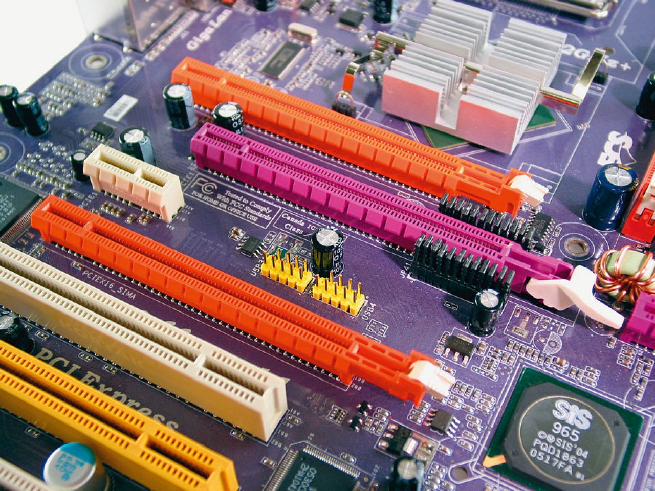 [07/06/2019] Update vom 09.06.2019: Mainboard von PCGH_Stephan (PCGH-Bildarchiv)
