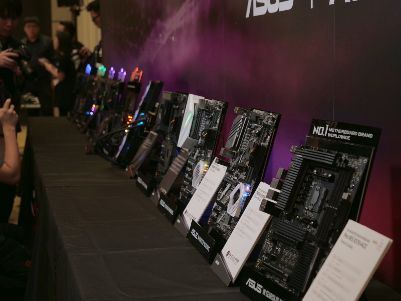 [05/06/2019] Asus vergrößert seine Palette an X570-Mainboards, darunter das erste AM4-Maximus-Modell in Form des Crosshair VIII Formula