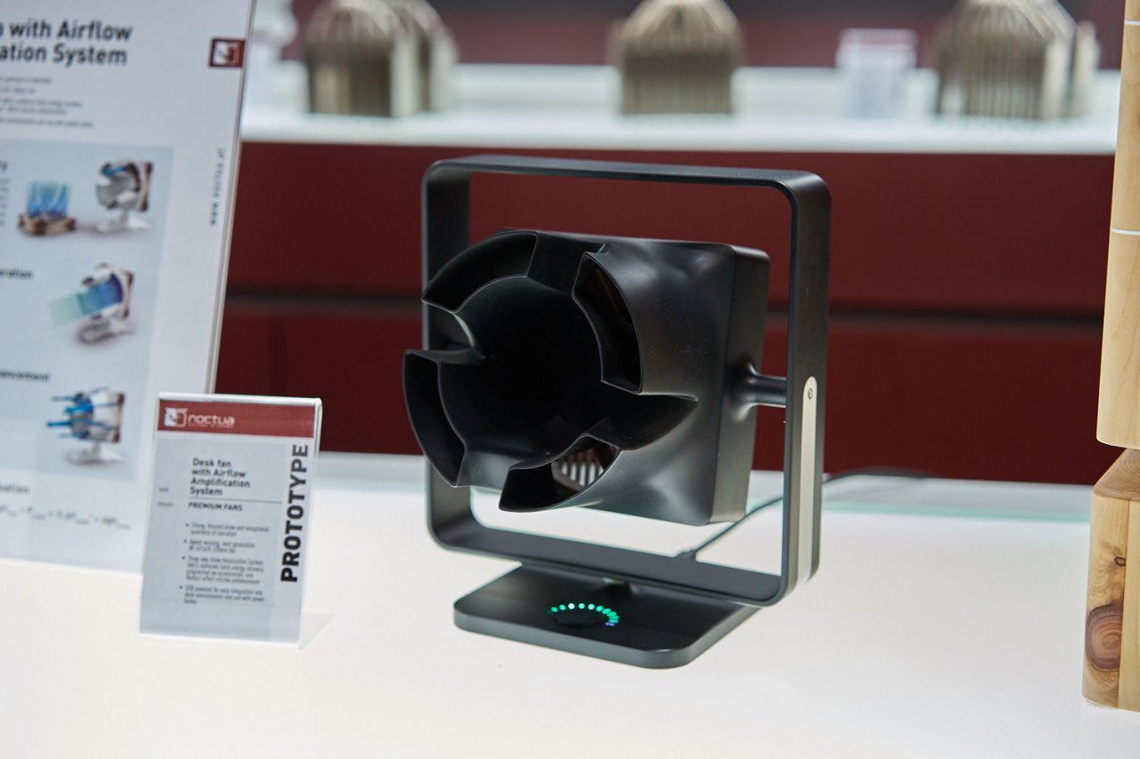 [04/06/2019] Noctua auf der Computex: Tischventilator mit NF-A12x25 (1)