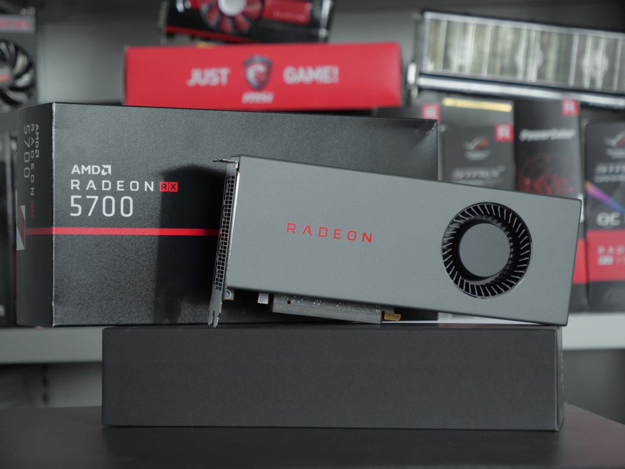 [03/07/2019] AMD Radeon RX 5700 und RX 5700 XT im Test: Erfolgreicher Angriff auf die Geforce-RTX-Phalanx (13)