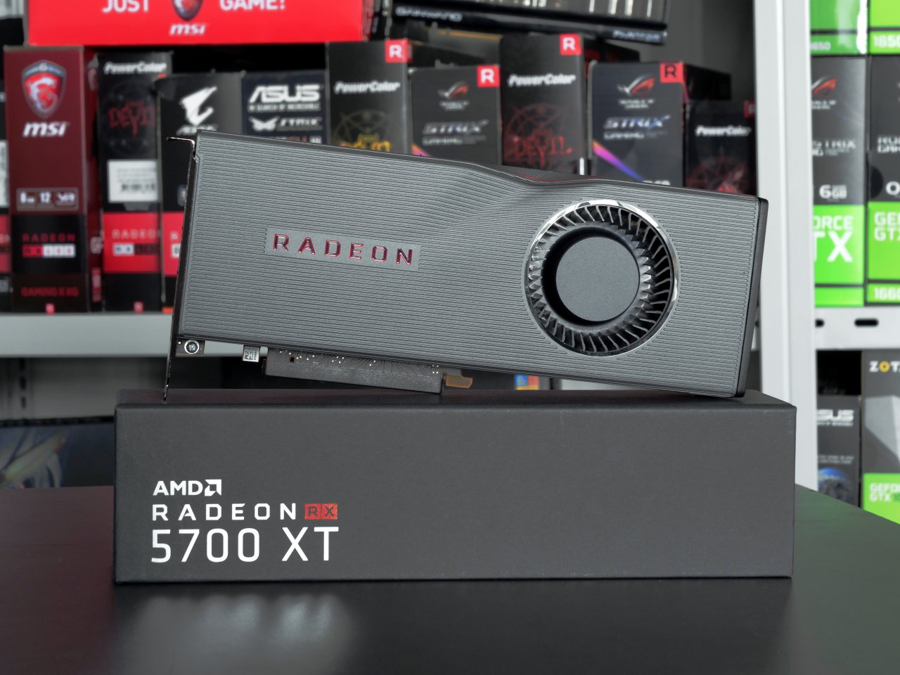 [03/07/2019] AMD Radeon RX 5700 und RX 5700 XT im Test: Erfolgreicher Angriff auf die Geforce-RTX-Phalanx (2)