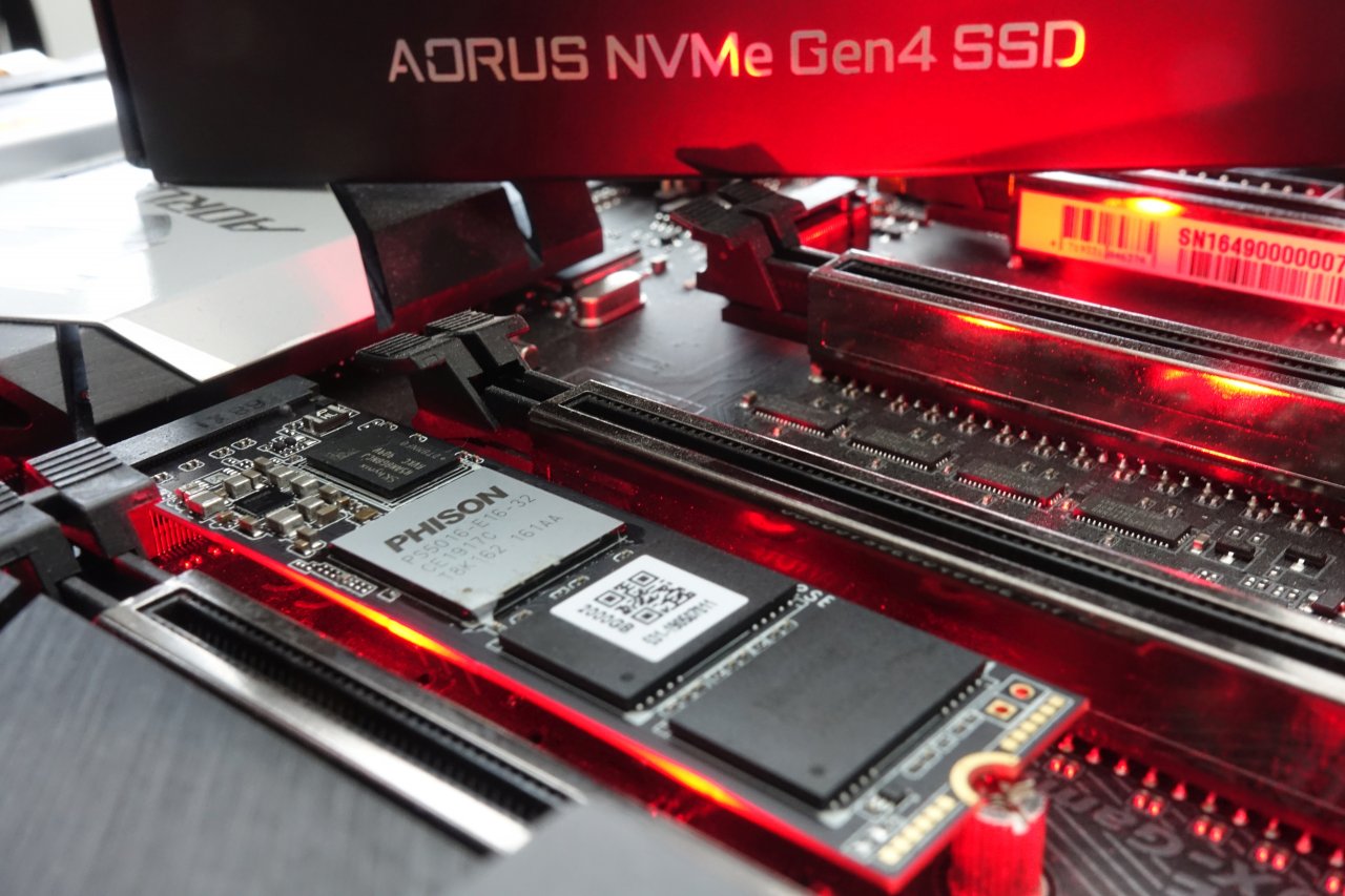 [05/07/2019] Gigabyte Aorus NVMe Gen4 SSD im Test (3)