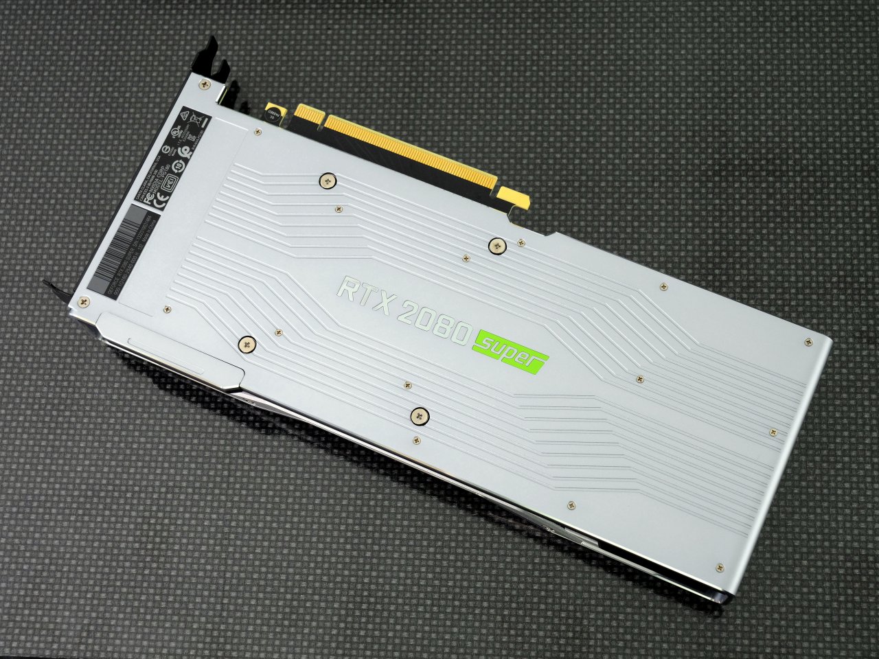 [22/07/2019] Nvidia Geforce RTX 2080 Super im Test: Die schnellste 8-GiByte-Grafikkarte (13)