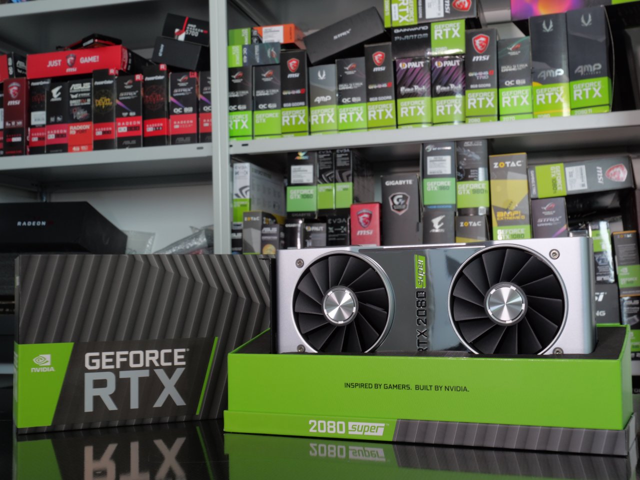 [22/07/2019] Nvidia Geforce RTX 2080 Super im Test: Die schnellste 8-GiByte-Grafikkarte (4)