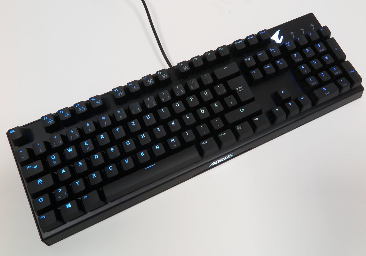 [24/07/2019] Gigabyte Aorus K9 Optical: Ist Gigabytes Gamer-Keyboard mit optischen, austauschbaren Tastern ein toller Spielpartner? (2)