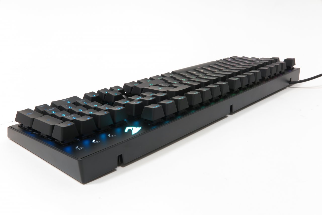 [24/07/2019] Gigabyte Aorus K9 Optical: Ist Gigabytes Gamer-Keyboard mit optischen, austauschbaren Tastern ein toller Spielpartner? (11)